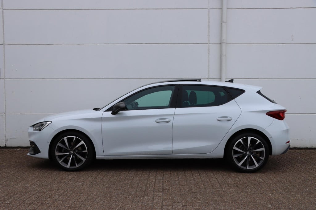 Seat Leon 1.5 etsi fr launch edition dsg7 150pk