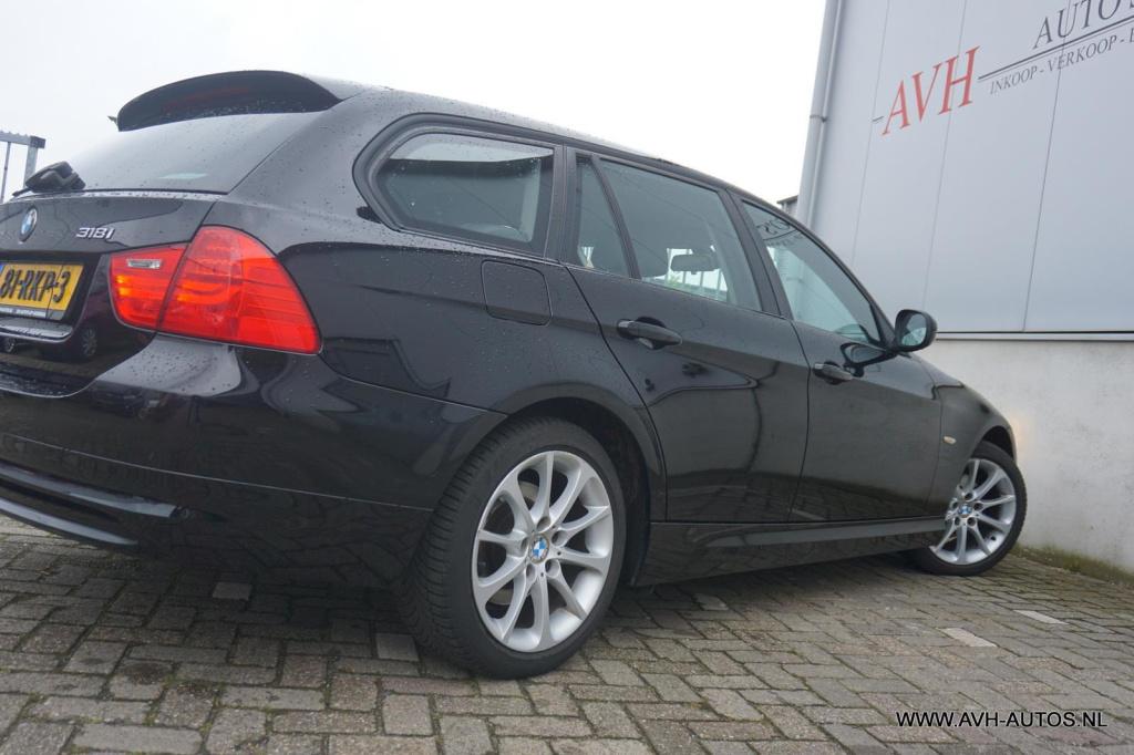 BMW 3-serie touring 318i corporate lease business line