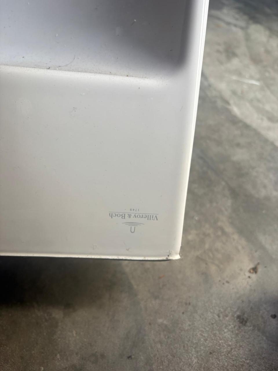 Wastafel met doucheset