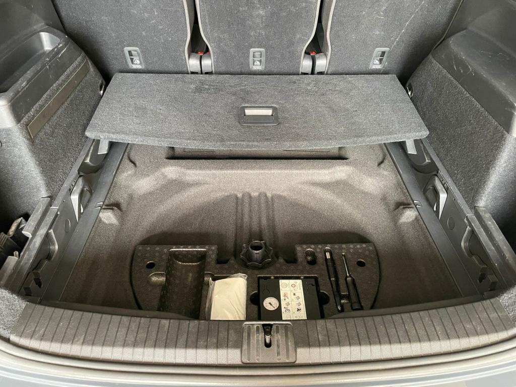 Volkswagen Touran 1.5 tsi highline