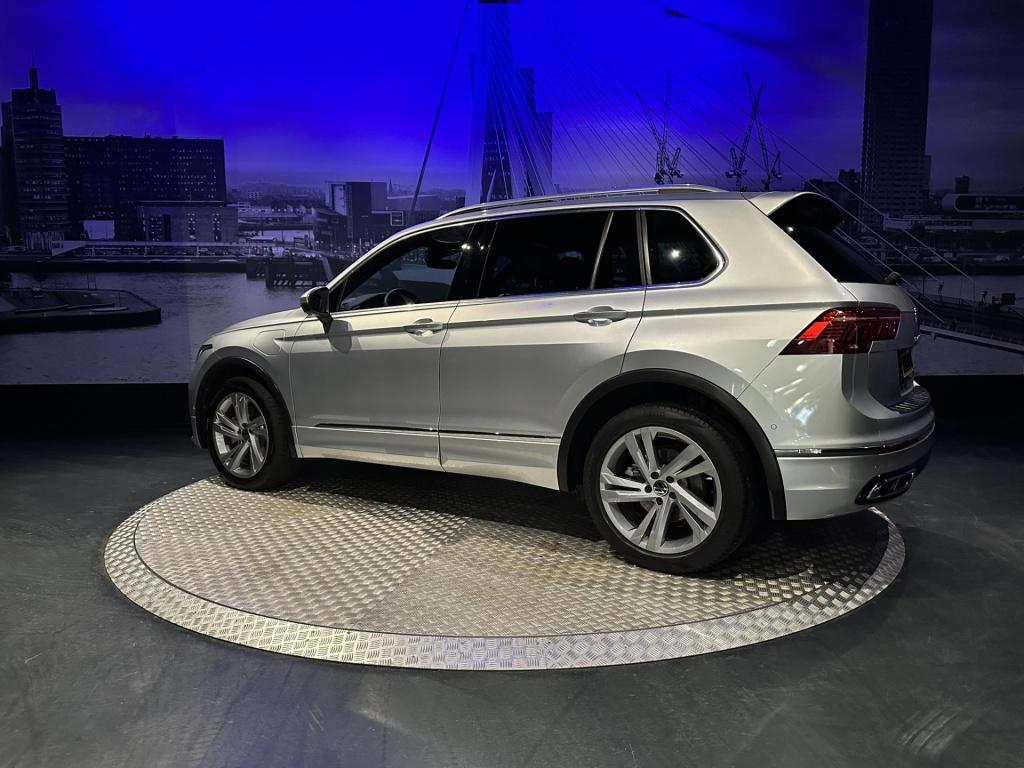 Volkswagen Tiguan 1.4 tsi ehybrid r-line business+ *pano*memory*sfeerverlic