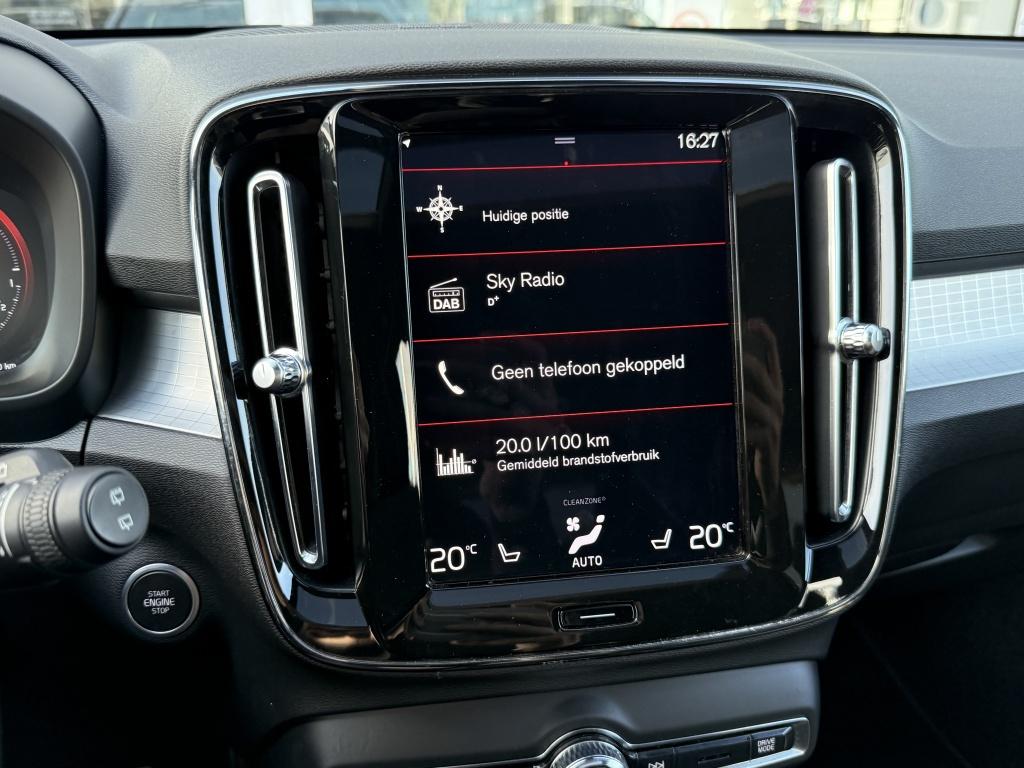 Volvo XC40 t4 211pk recharge plus dark| panodak| camera| h&k sound| elek.