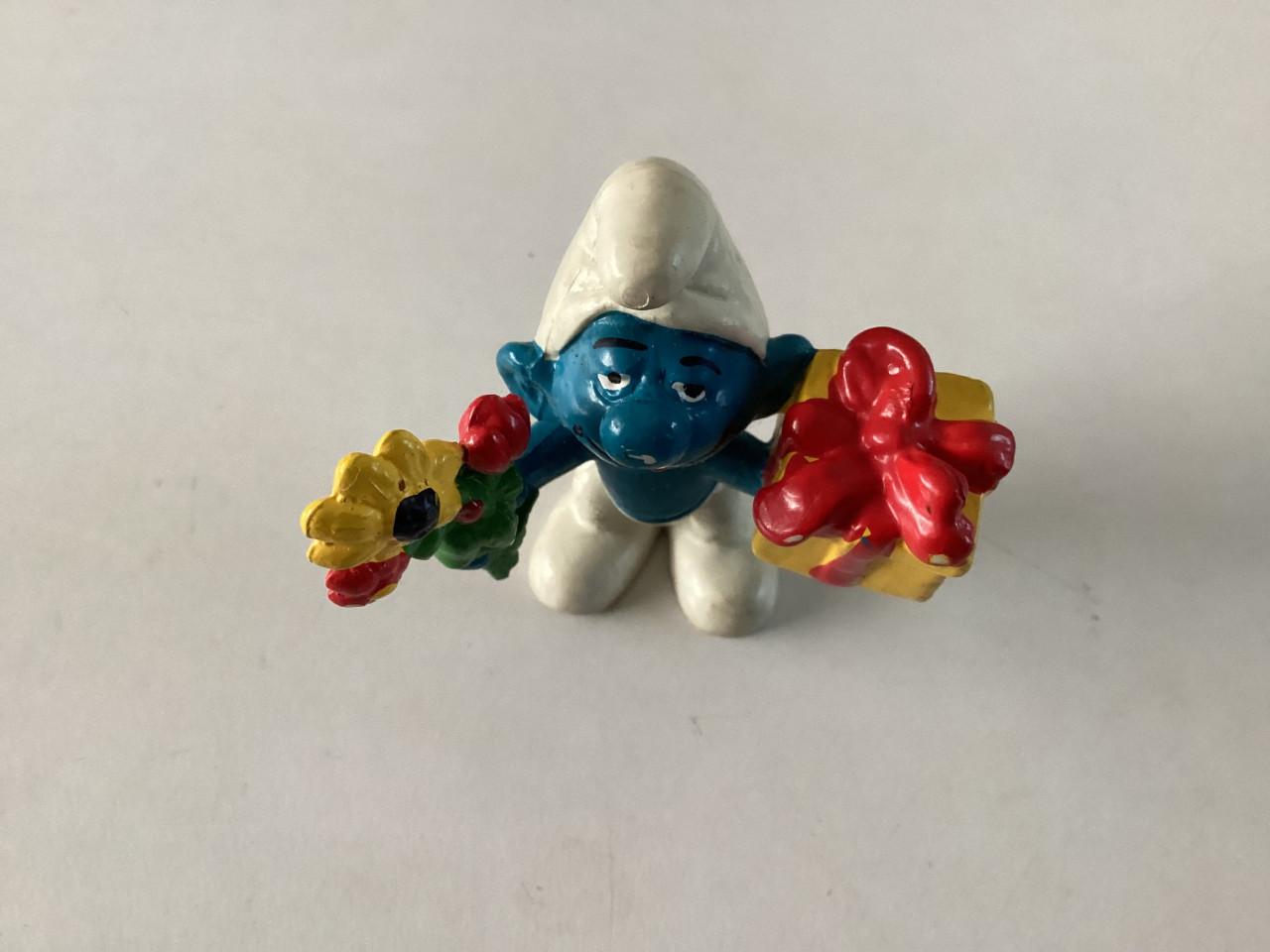 Verschillende Smurfen in rubber +/- 5 cm. hoog.      Merk: Schleich/Peyo.