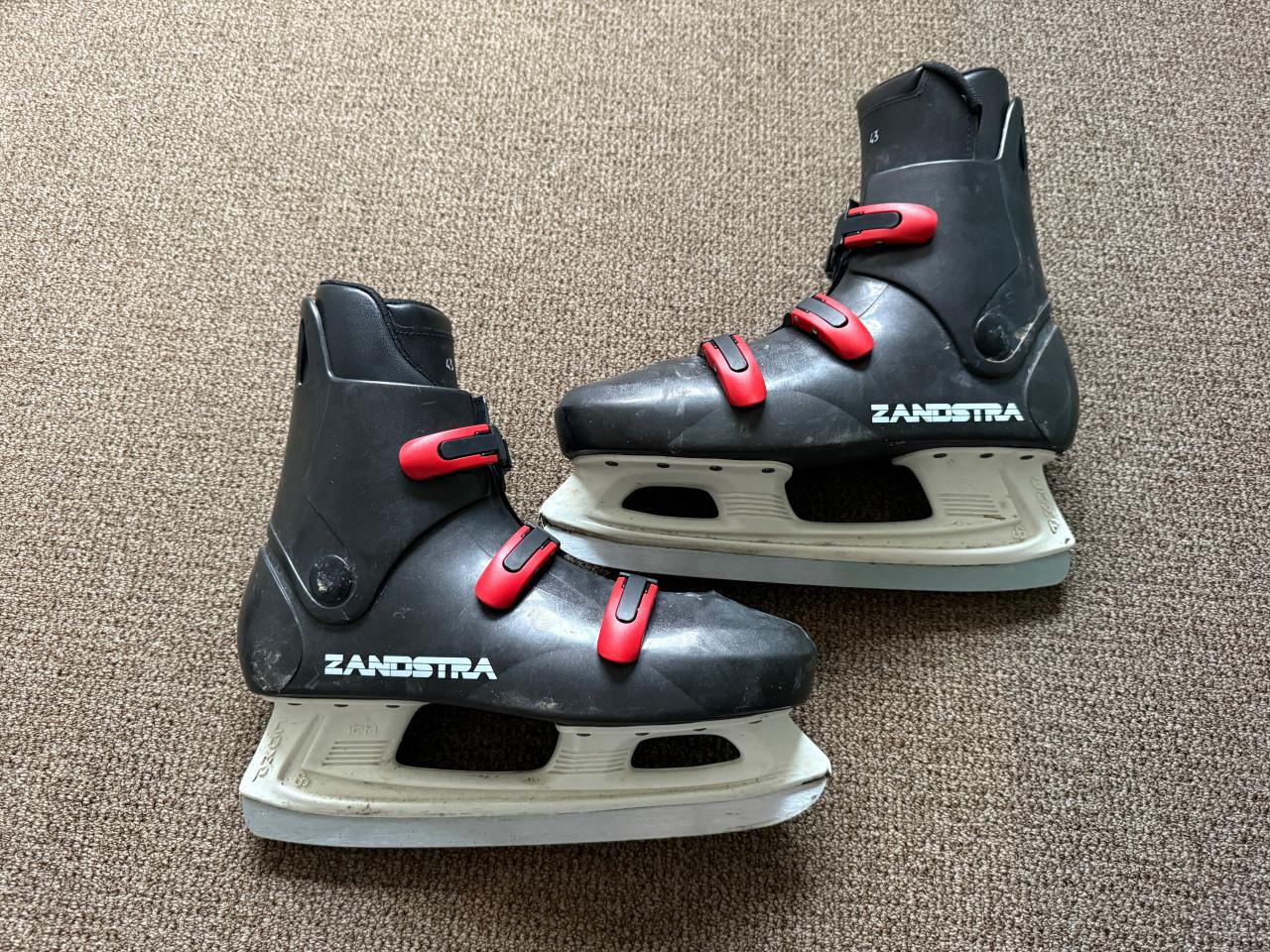 Hockeyschaatsen mt. 43