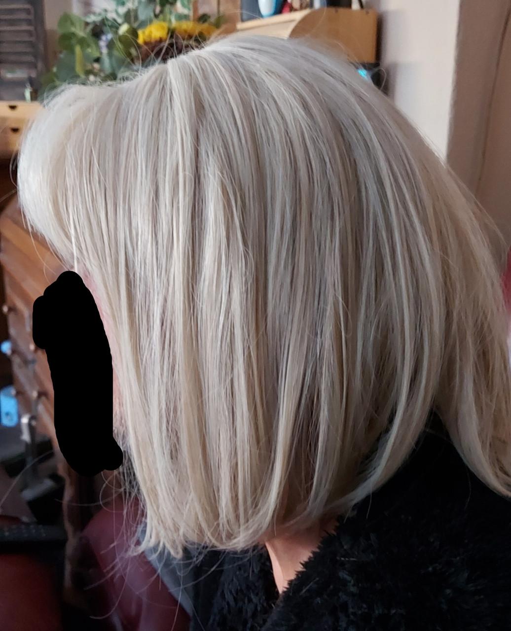 Korte pruiken. NIEUW