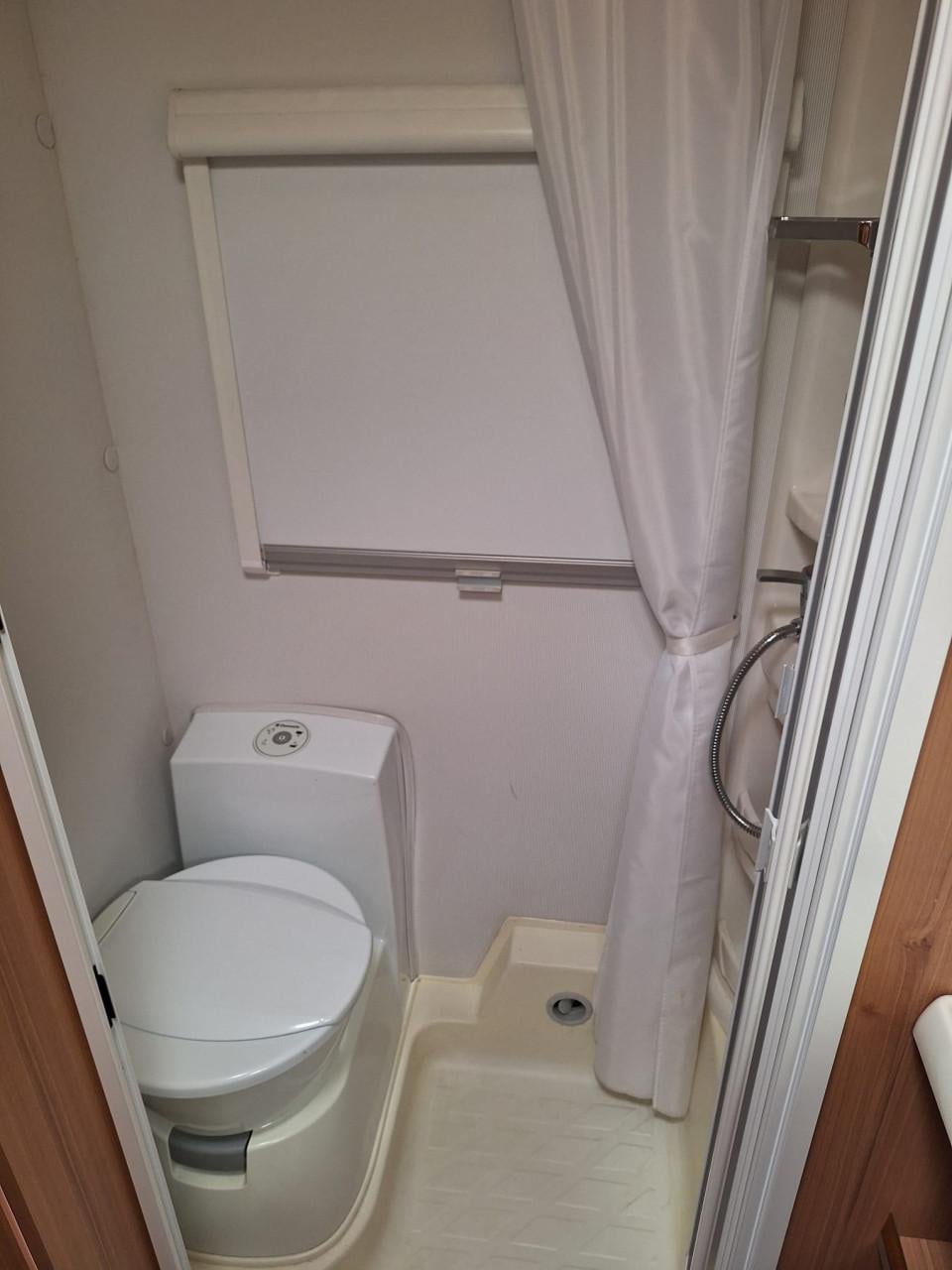 Caravan knous sudwind 550 QK te koop