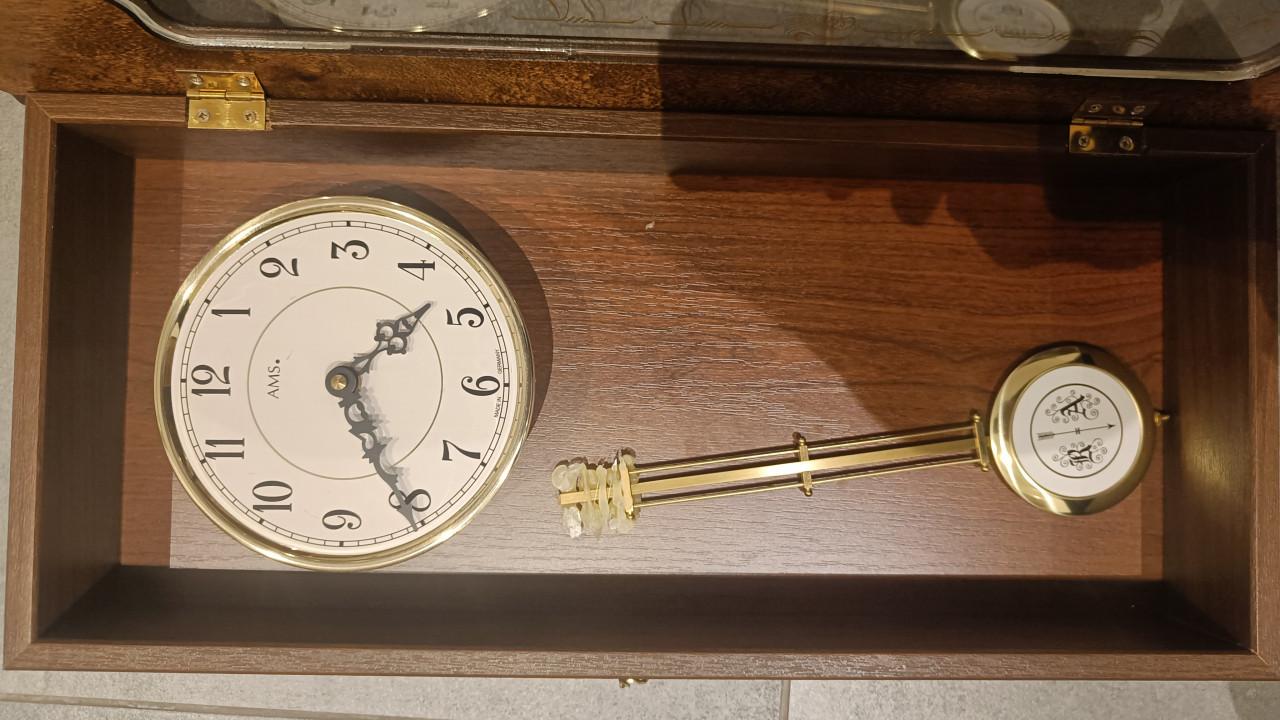 Eiken wandklok op batterijen