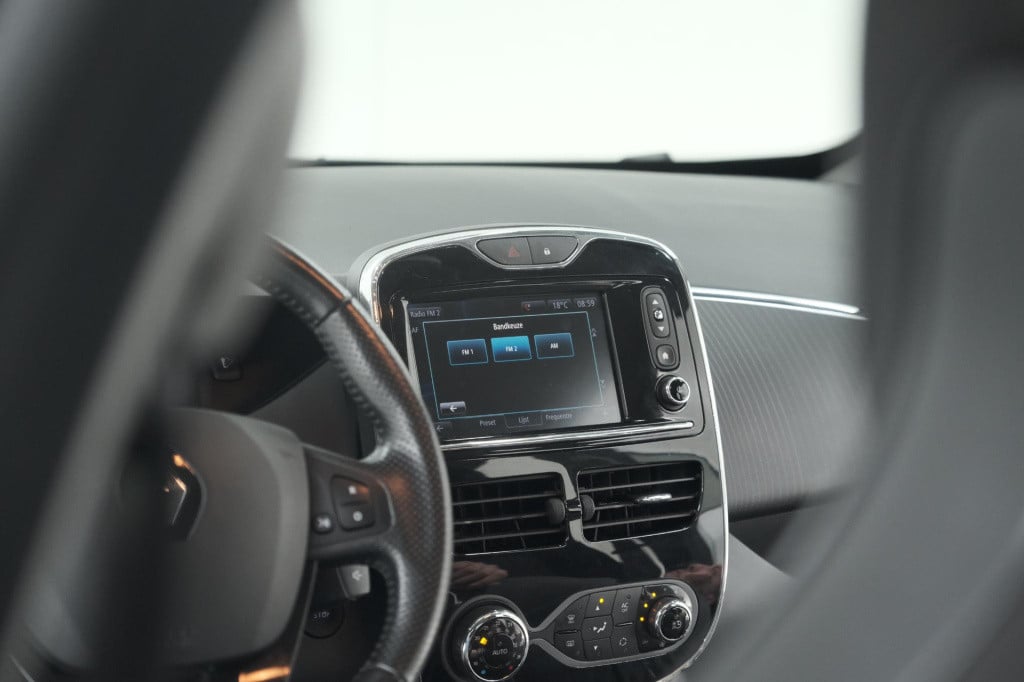 Renault Zoe q90 intens quickcharge 41 kwh | huuraccu | parkeersensoren | na