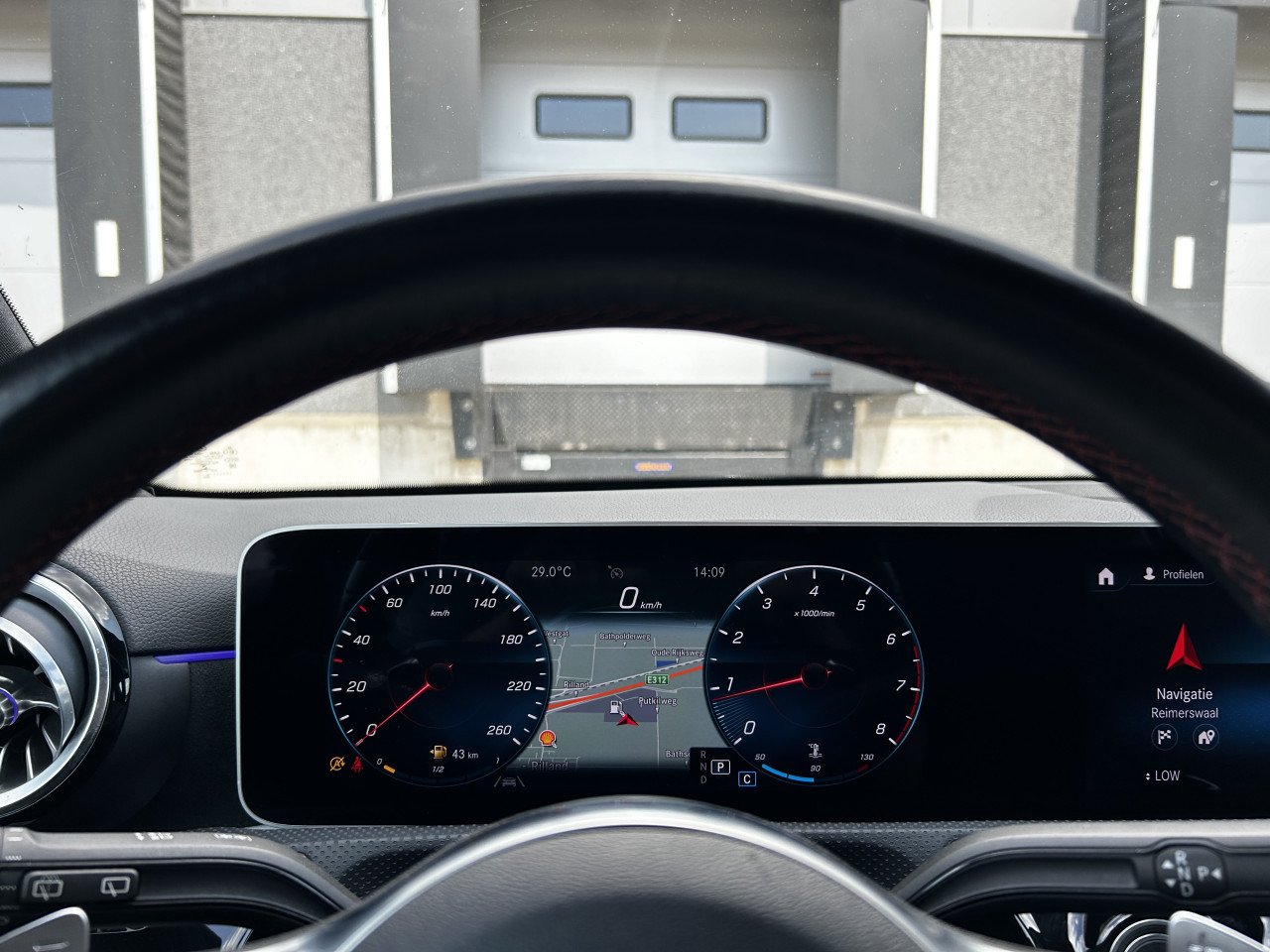 Mercedes A-klasse 200 AMG-LINE /GARANTIE/CARPLAY/APK/STOEL