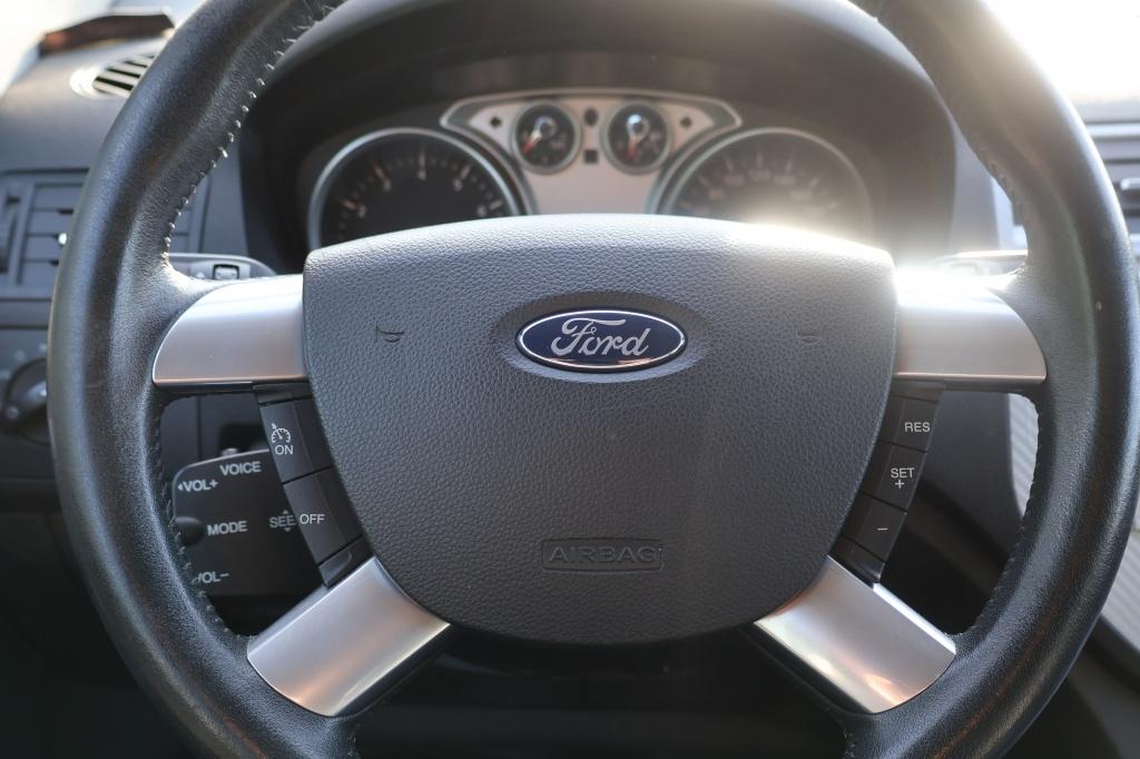 Ford Kuga 2.5 20v titanium|trekhaak|12 maanden bovag garantie|volledig rij