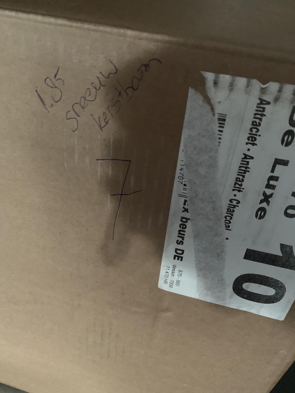 Kerstboom met sneeuw 1,85 m