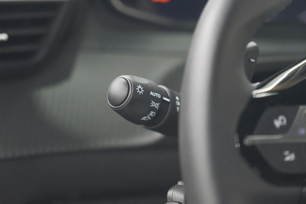 Peugeot 2008 hybrid 136 e-dcs6 allure | 360 camera | adaptieve cruise contr