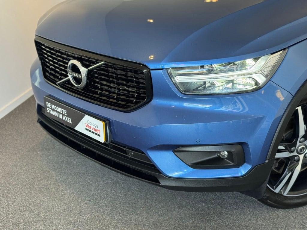 Volvo XC40 1.5 t4 recharge r-design
