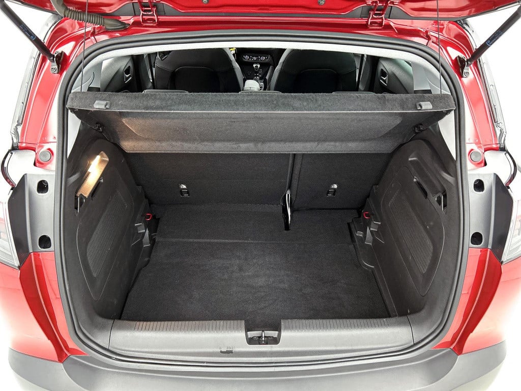 Opel Crossland X 1.2 turbo business elegance | winterpakket |  achterruitri