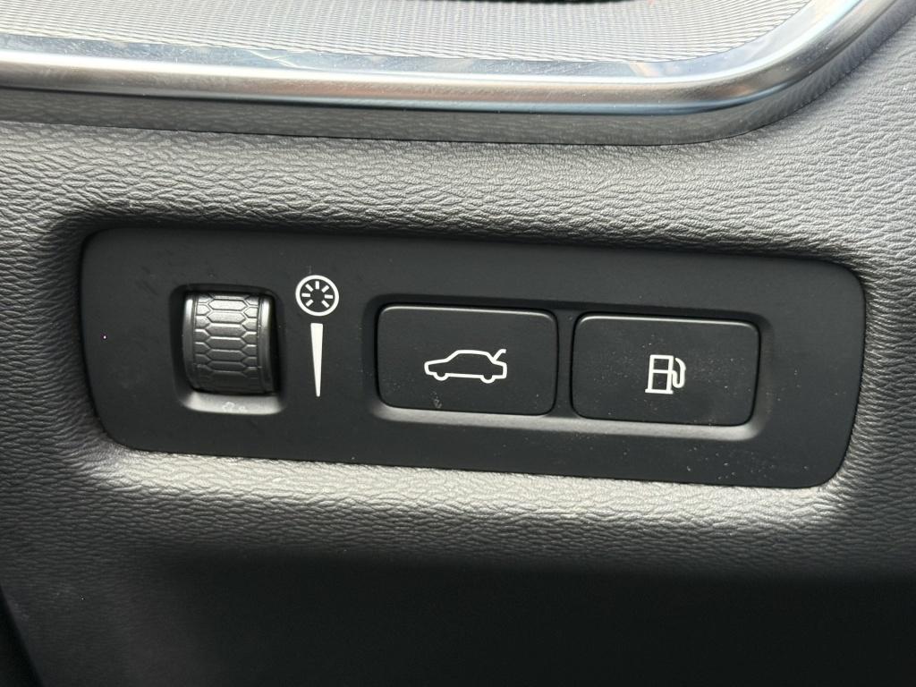 Volvo S60 t8 390pk recharge r-design| panodak| adap.cruise| trekhaak|camer