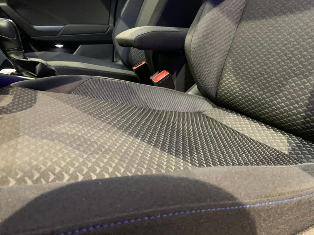 Volkswagen T-roc 1.5 tsi sport business r *led*app-connect*