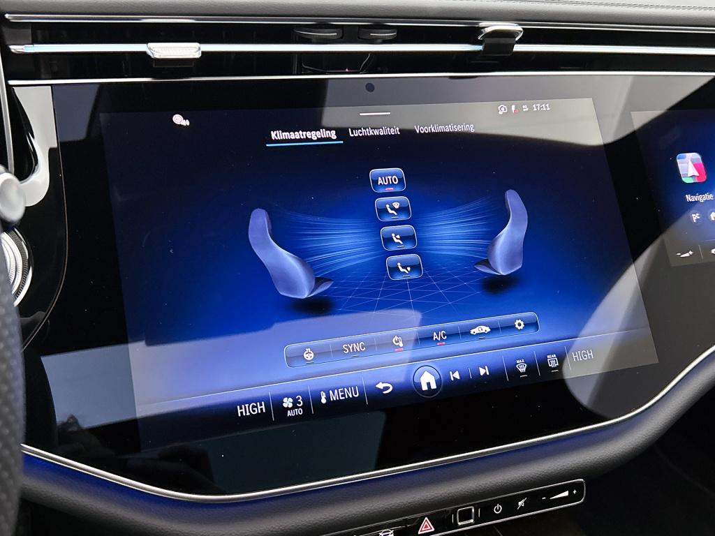 Mercedes-Benz E-Klasse estate 300 e amg plug-in hybride amg | night pakket 