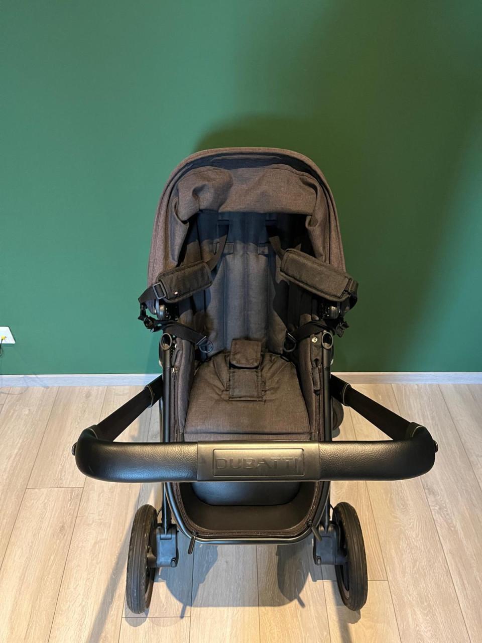 Kinderwagen - nette staat - compleet met accessoires