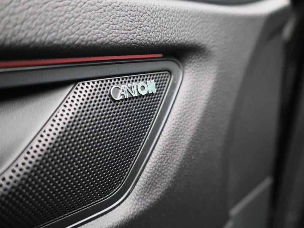 Skoda Kodiaq 1.5 tsi sportline business | panoramadak | trekhaak | sfeerver