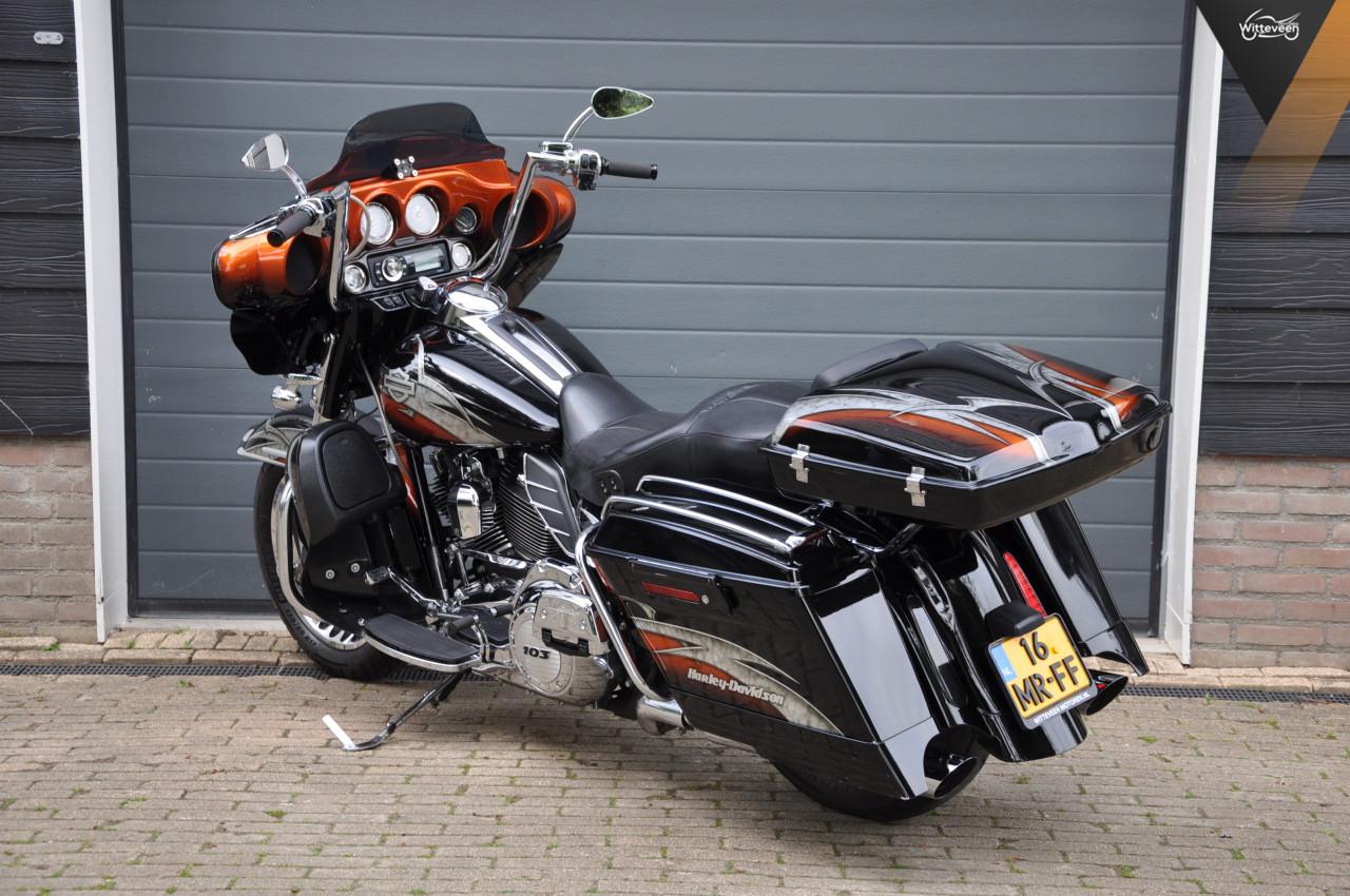 Harley-Davidson Streetglide special