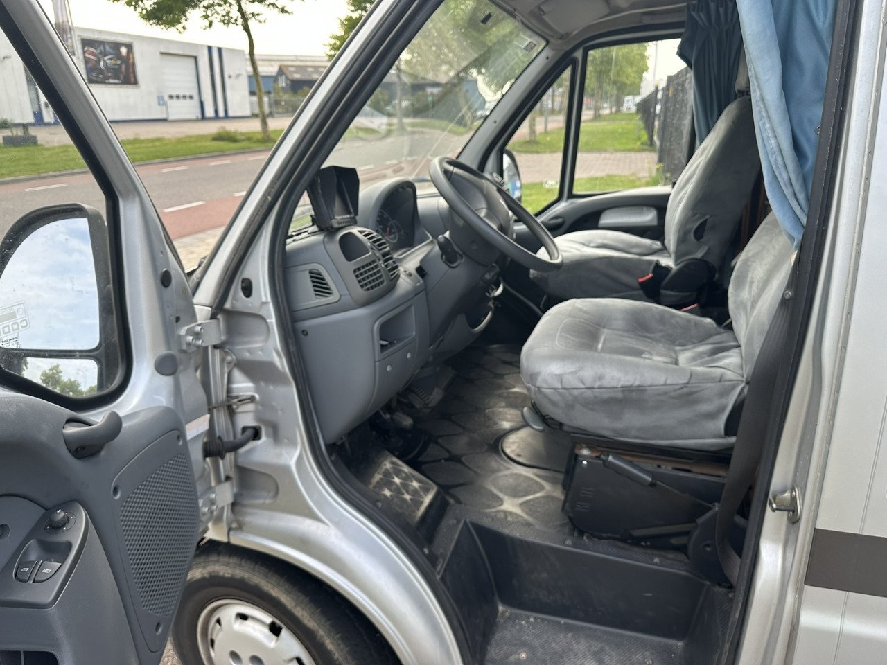 4 persoons Fiat Ducato Trigano Eurocamp buscamper. garantie, jaar apk