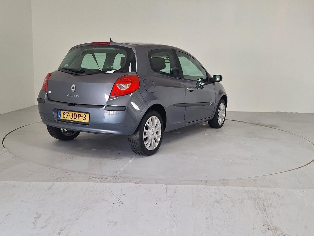 Renault Clio 1.2-16v collection