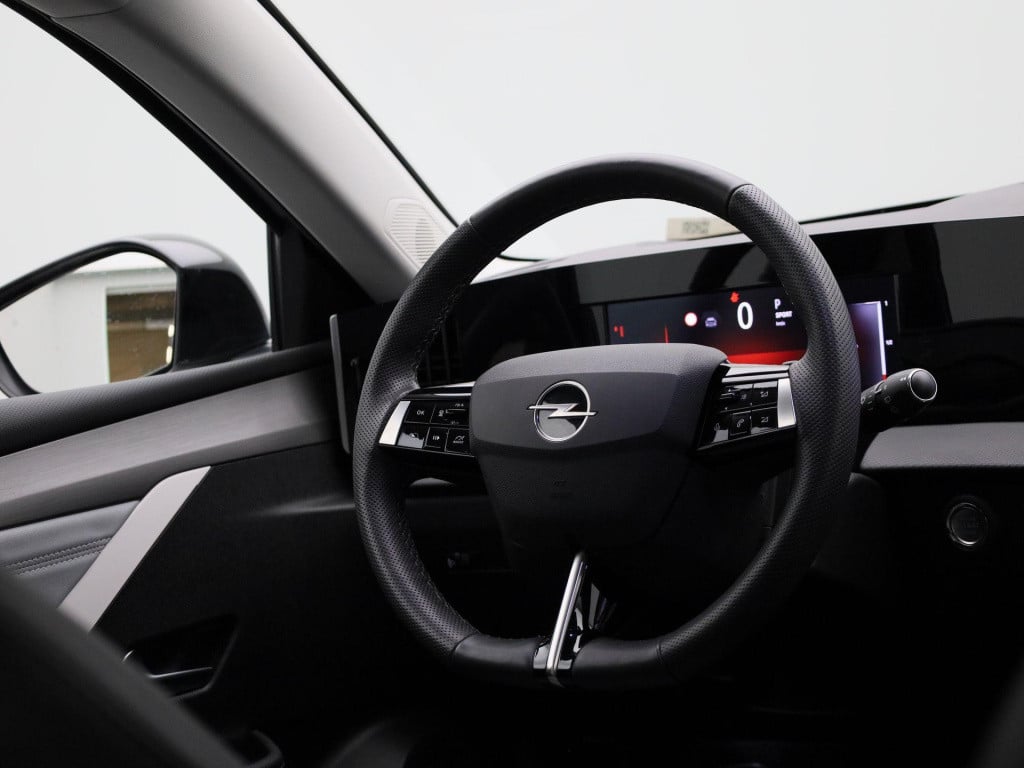 Opel Astra 1.2 business elegance | automaat | navigatie | camera | stoelver