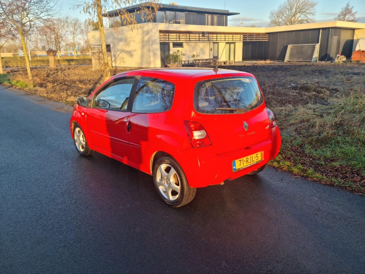 Renault twingo 1.2i 16v 75 automaat bj 2011 140.000km