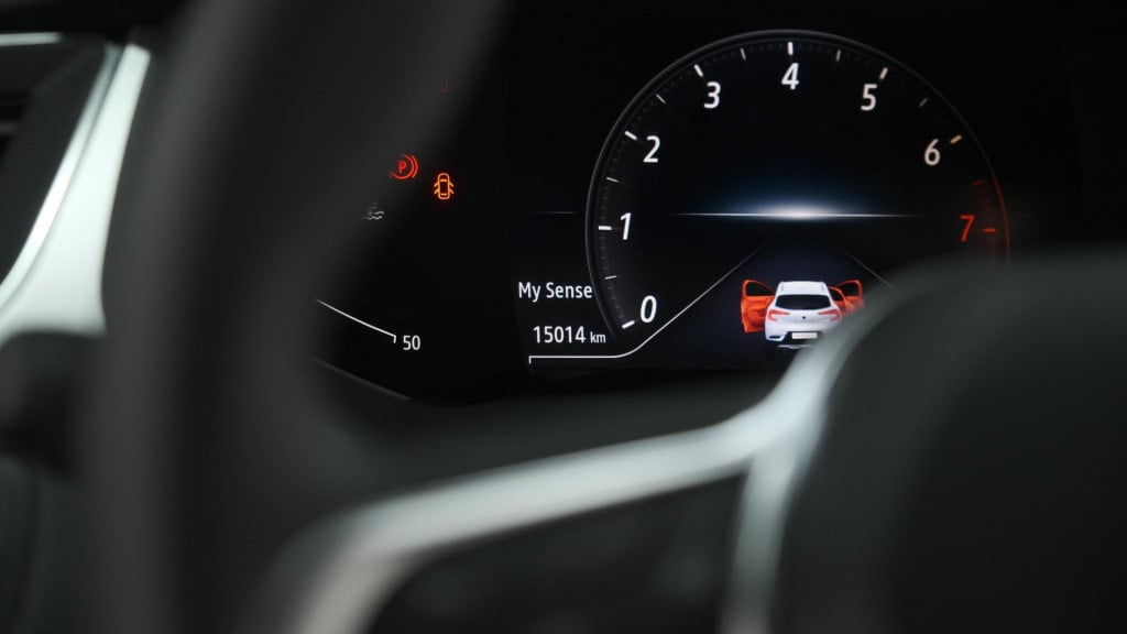 Renault Captur tce 90 techno | camera | navigatie | pack winter | apple car