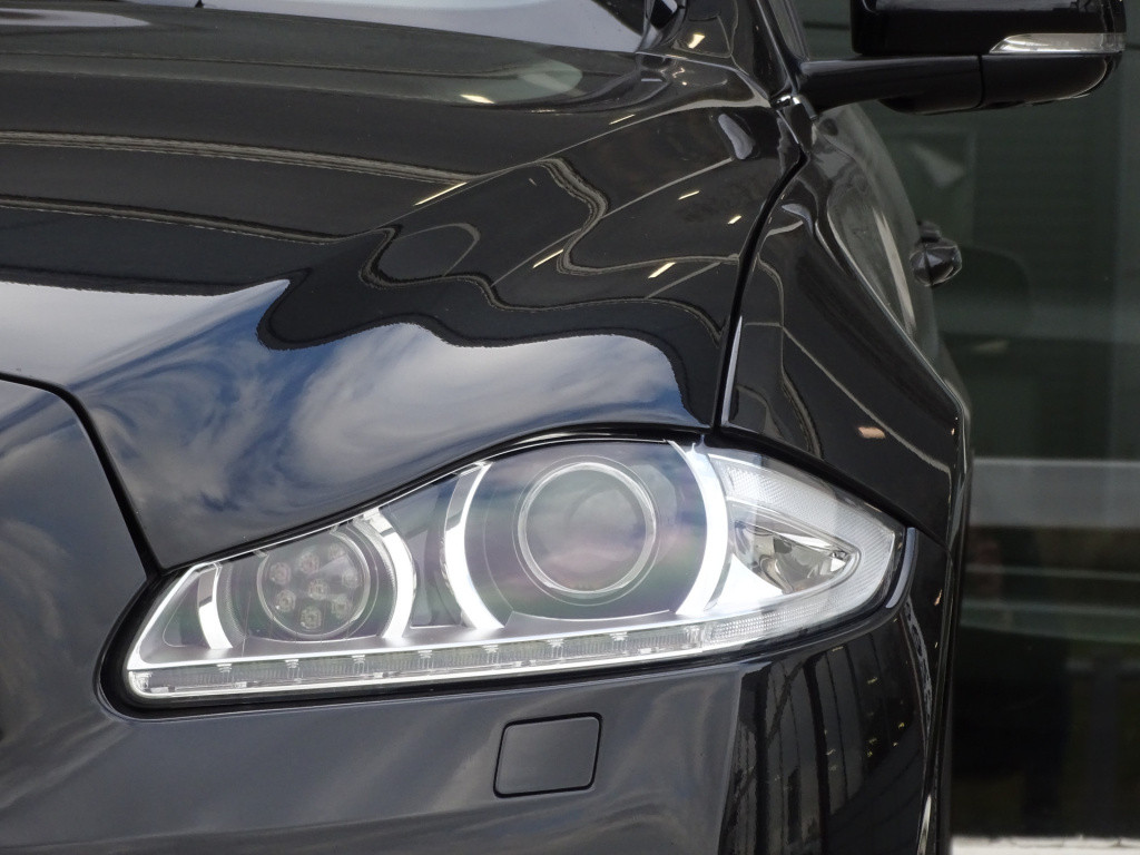 Jaguar Xj 3.0 v6d luxury | dubbel pano | 19"
