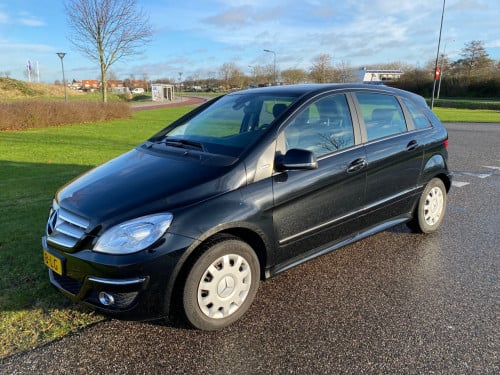 Fraaie Mercedes B Klasse uit 2011 met slechts 118.000 km NAP