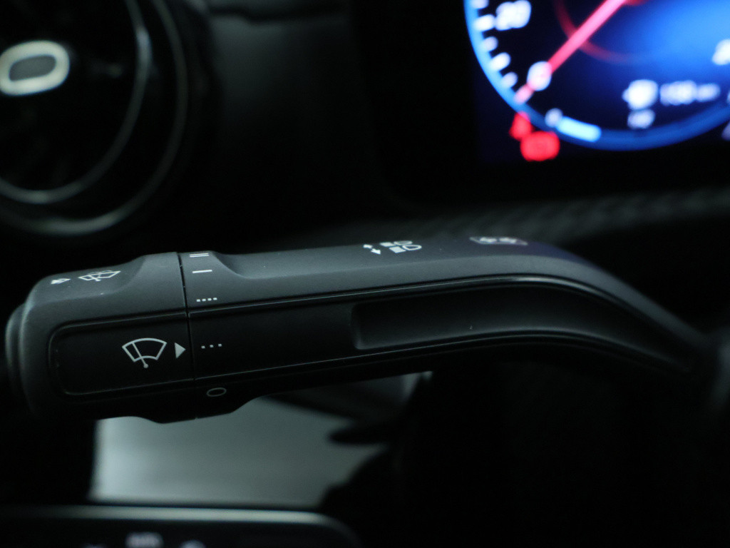 Mercedes-Benz A-Klasse 180 business solution | trekhaak | cruise control | 
