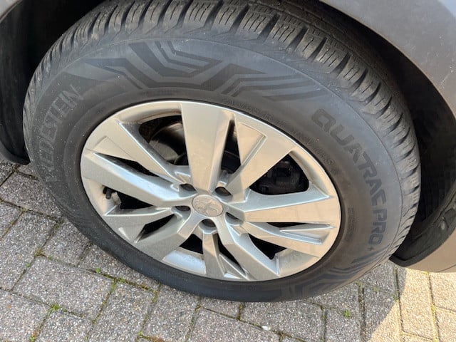 Peugeot 3008 bl. executive 1.2 pt-130pk (vol)automaat eat8 | trekhaak | nav
