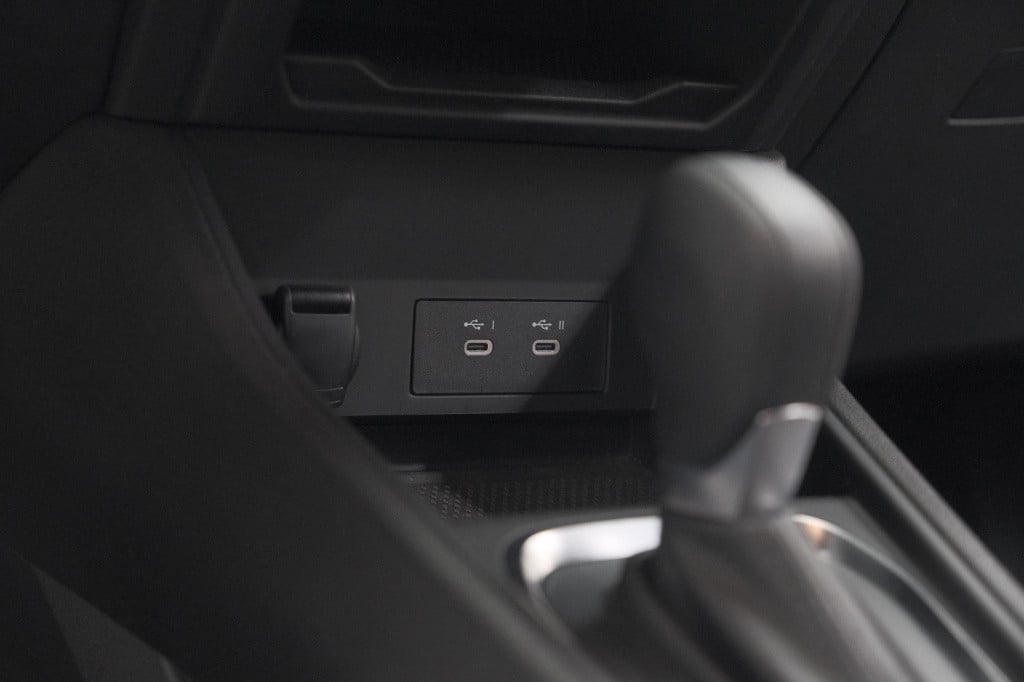 Renault Captur mild hybrid 160 edc techno | camera | navigatie | apple carp