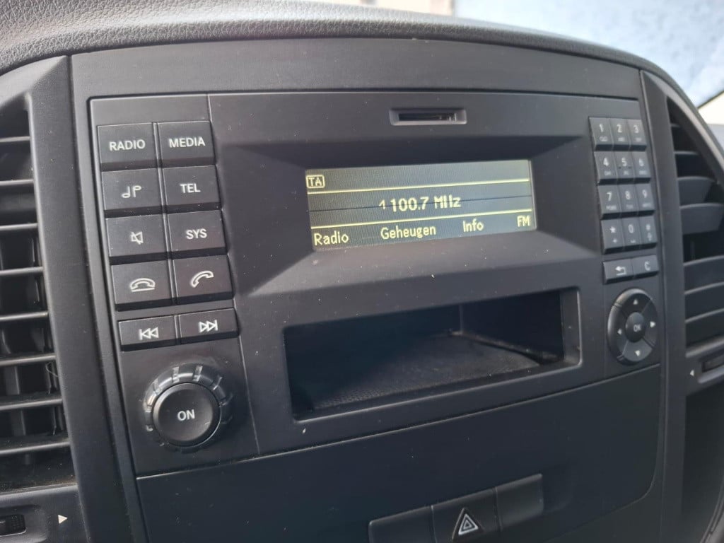Mercedes-Benz Vito 109 cdi functional lang l2h1 / 3 zits / sidebars / n.a.p