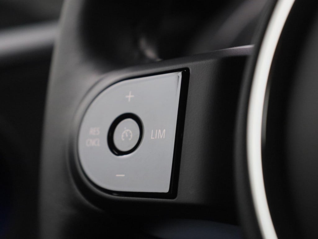 Mini Clubman 1.5 cooper business edition | automaat | navigatie | apple car