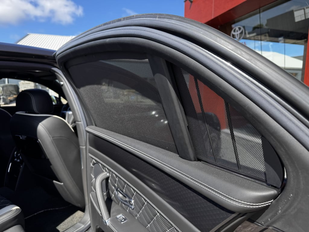 Bentley Flying Spur 6.0 w12 s | convenience-pakket | massage | nieuwstaat!