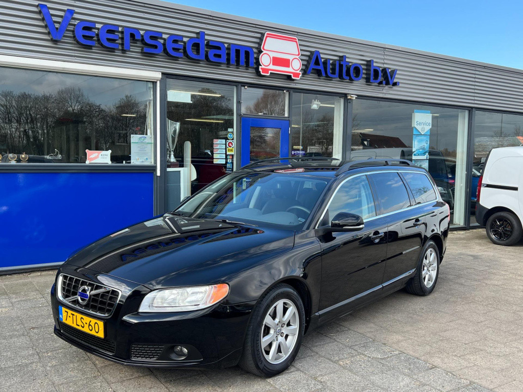 Volvo V70 1.6 d2 kinetic, trekhaak, navi, parkeersensoren enz...