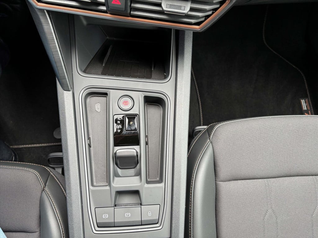 Cupra Formentor 1.5 tsi 150pk dsg-7| camera|navi|carplay|dodehoek| rijklaar