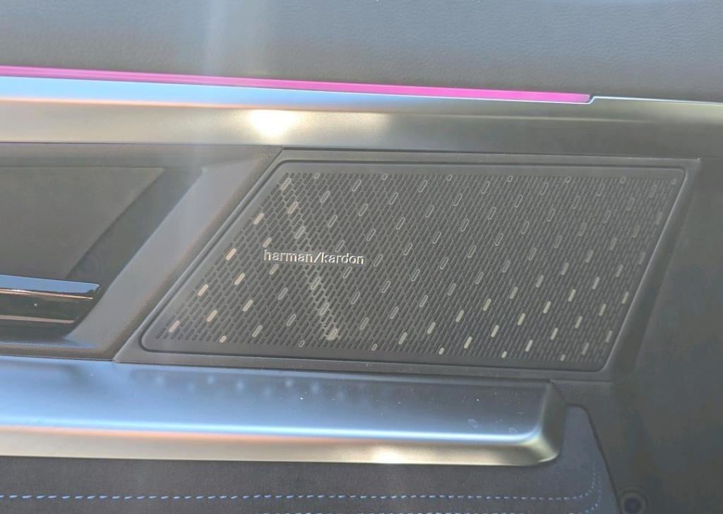 Renault Espace e-tech full hybrid 200 esprit alpine 5p. - pack around view 