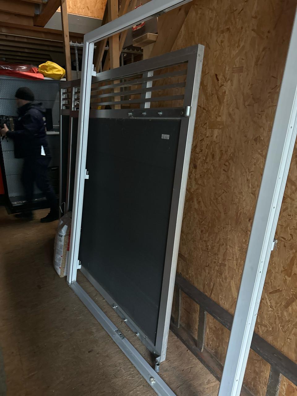 Witte kunststof openslaande tuindeuren incl kozijn