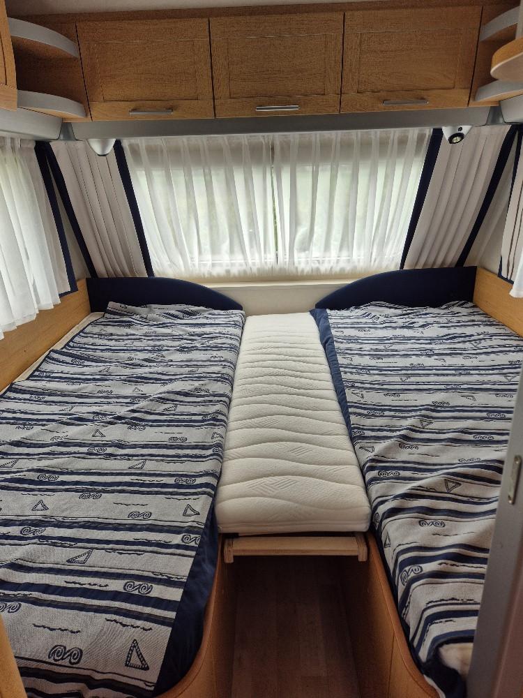 Zeer complete caravan Knaus Azur