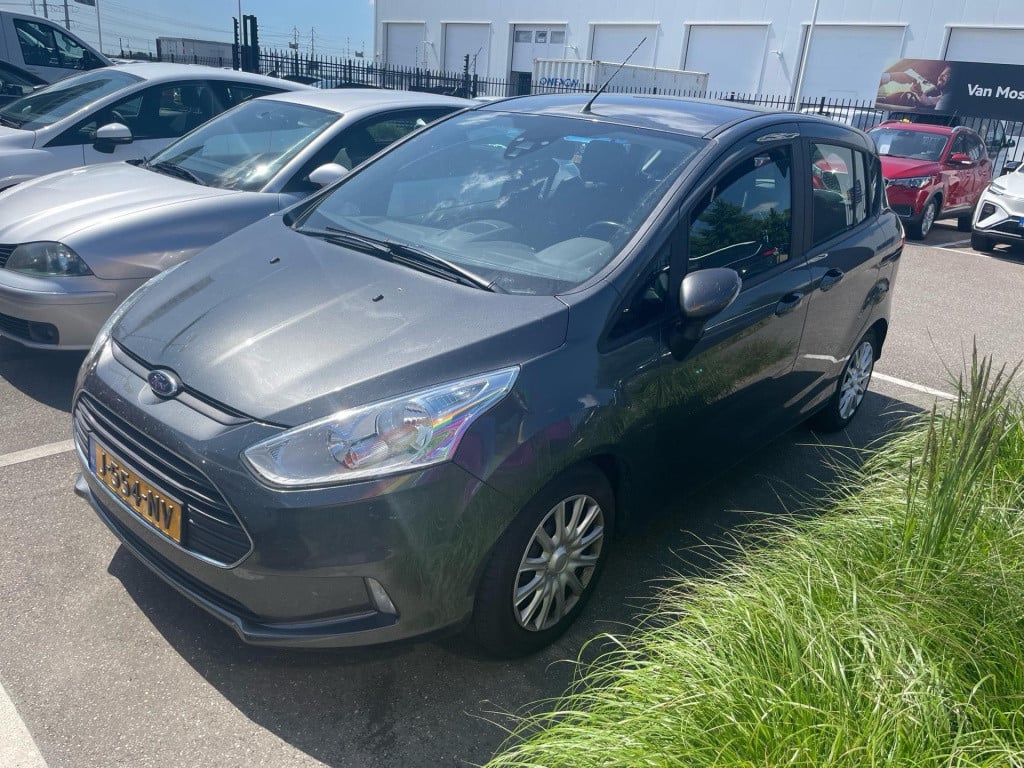 Ford B-max 1.0 ecoboost style navigatie - parkeersensoren - trekhaak