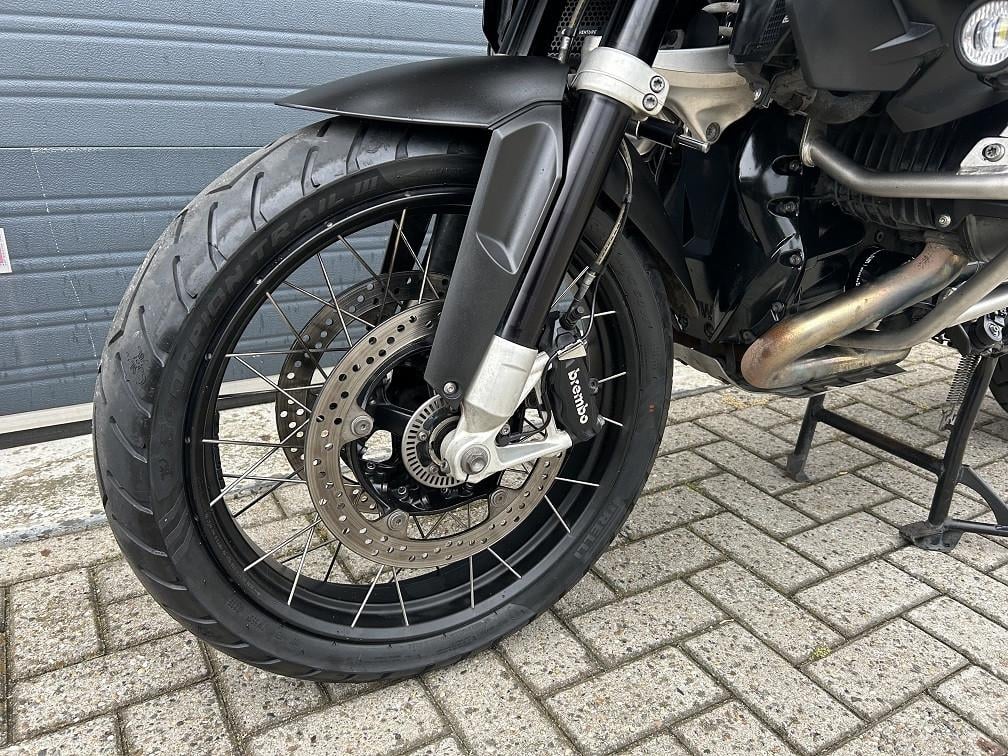 Nette BMW R1200GS Adventure '14 met 121 dkm, vol opties, dealer ond. €8950