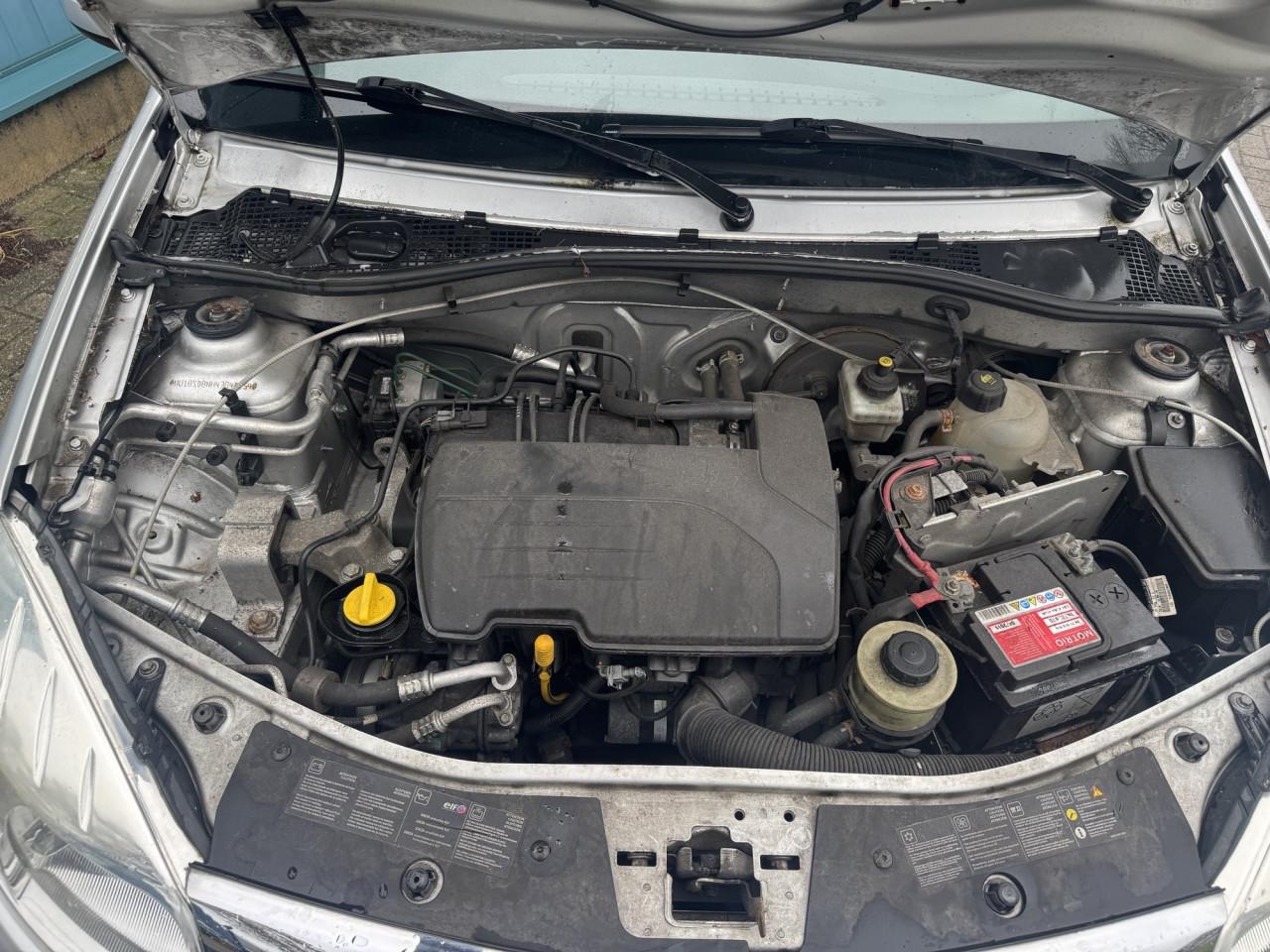 Dacia Sandero 1.2 16v 2010