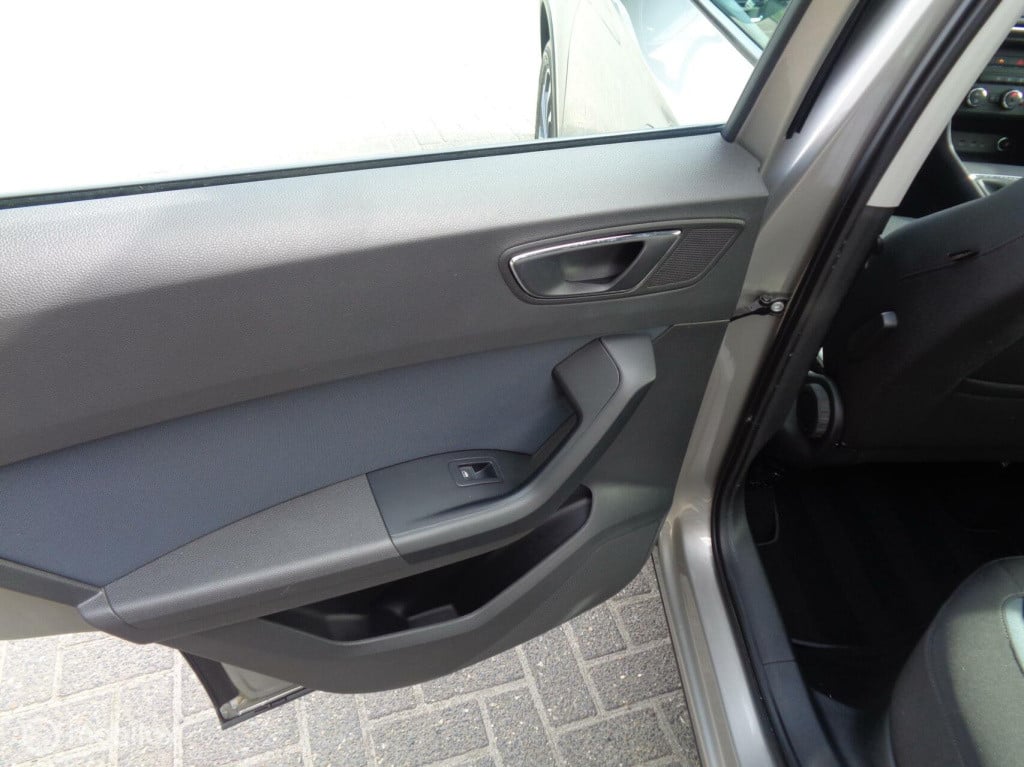 Seat Ateca 1.0 ecotsi style/airco/ecc/lm velgen/1st eig/trekhaak