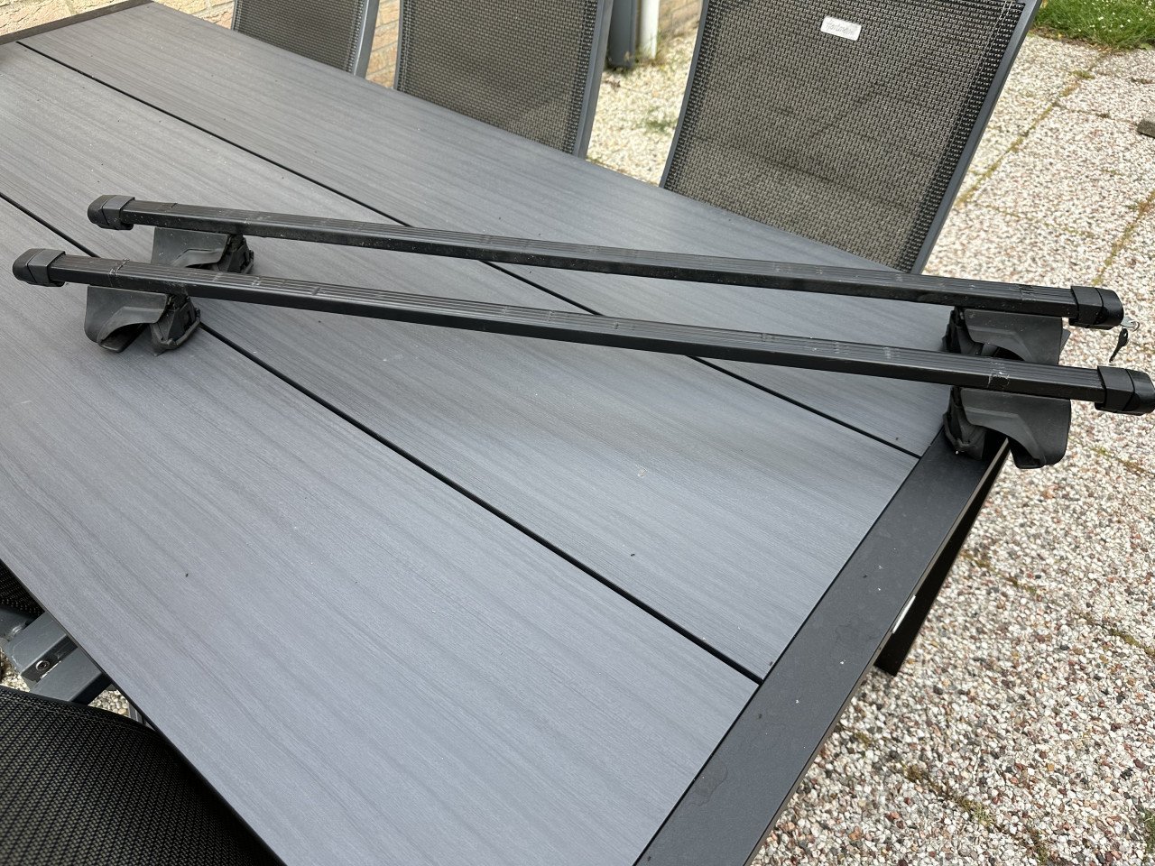 Thule dakdragers voor open dakrails.
