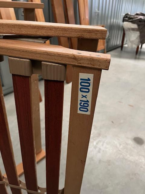 1 persoons bed met elektrische lattenbodem