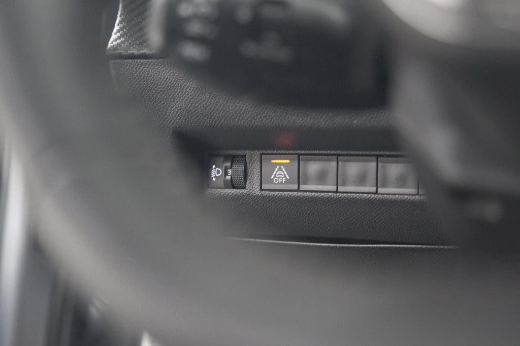 Peugeot E-2008 ev active 50 kwh | camera | navigatie | climate control | ap