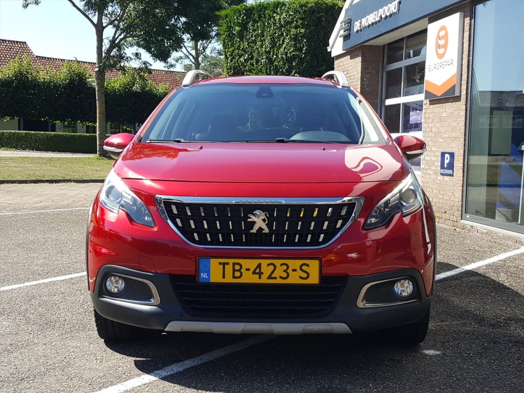 Peugeot 2008 1.2 pt 110pk allure eat6 automaat navigatie | achteruitrijcame